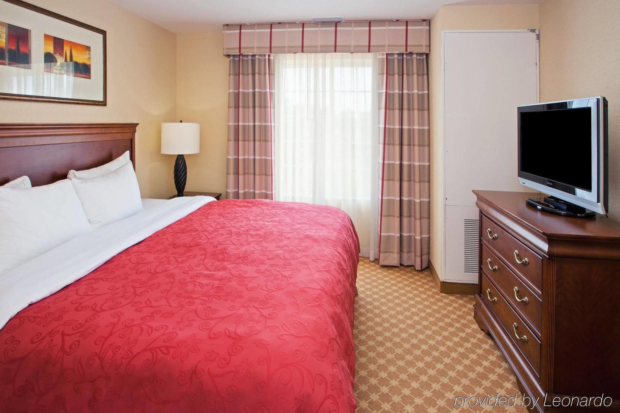 Country Inn & Suites By Radisson, Valparaiso, In Room photo